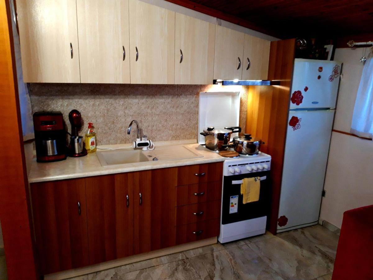Handmade Peaceful Cozy House Near The Beach Nea Kallikrateia Экстерьер фото