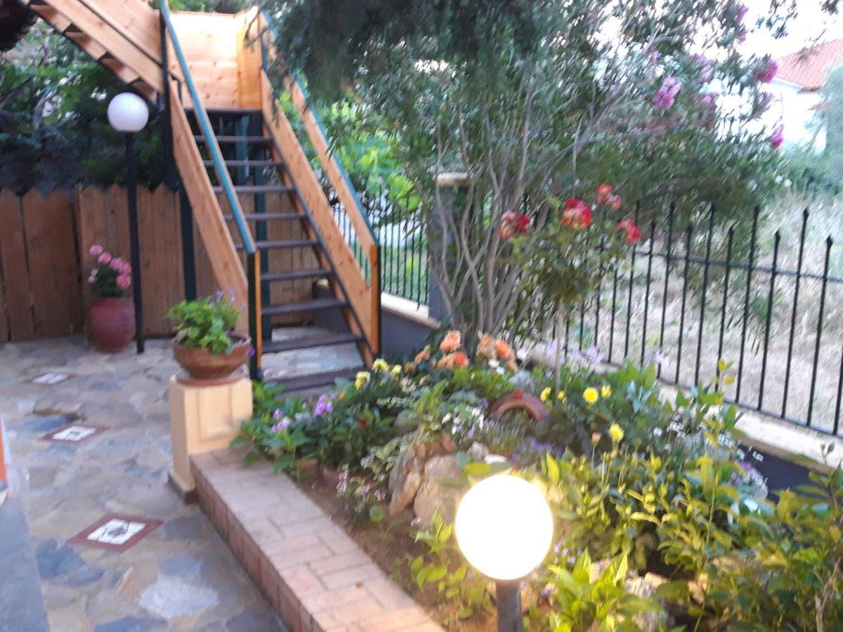 Handmade Peaceful Cozy House Near The Beach Nea Kallikrateia Экстерьер фото
